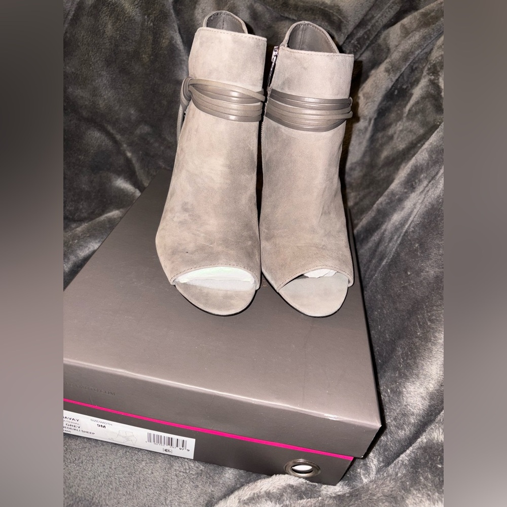 Vince Camuto Women’s Annavay Peep-Toe Booties